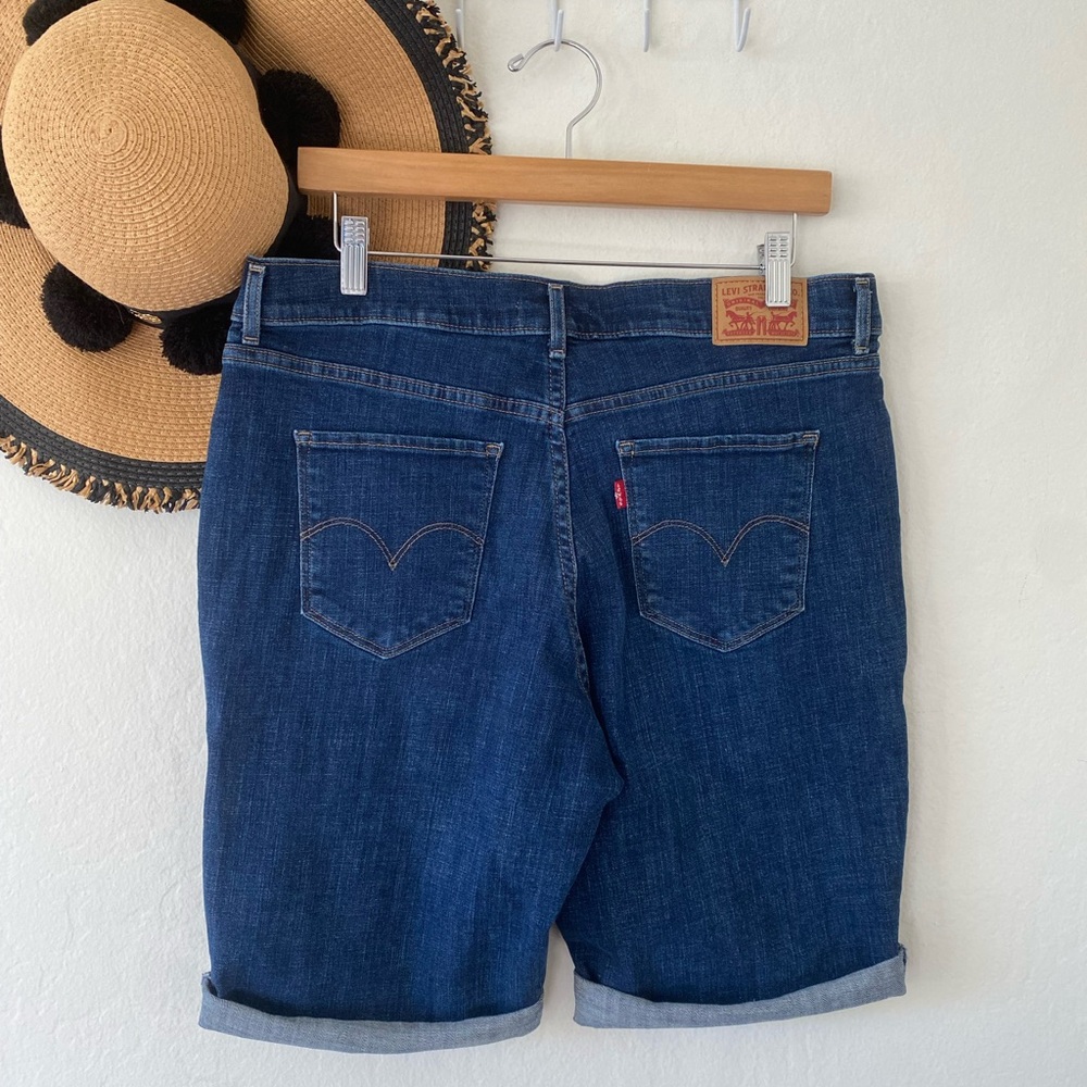 Levi’s Blue Denim Bermuda Shorts SZ 31 - Picture 2 of 10